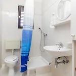 Apartment Milans Razanj