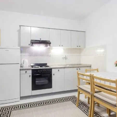 Milans Apartment Razanj