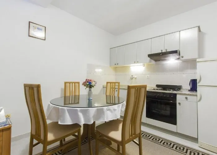 Apartment Milans Razanj